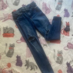 Size 6 Short, Old Navy jeans, holes in knees (styled that way), high waisted.